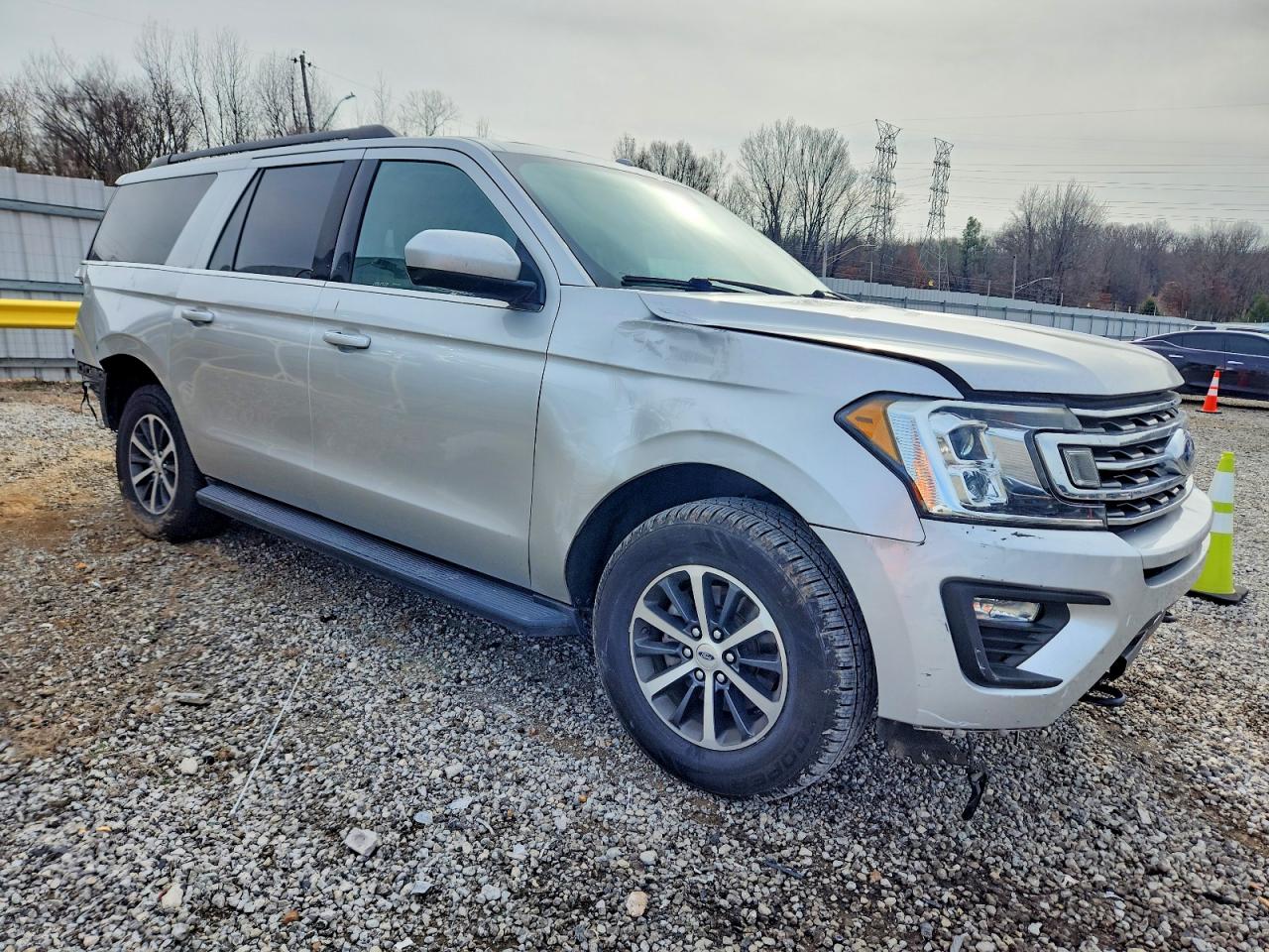 2019 FORD EXPEDITION MAX XLT photo 4