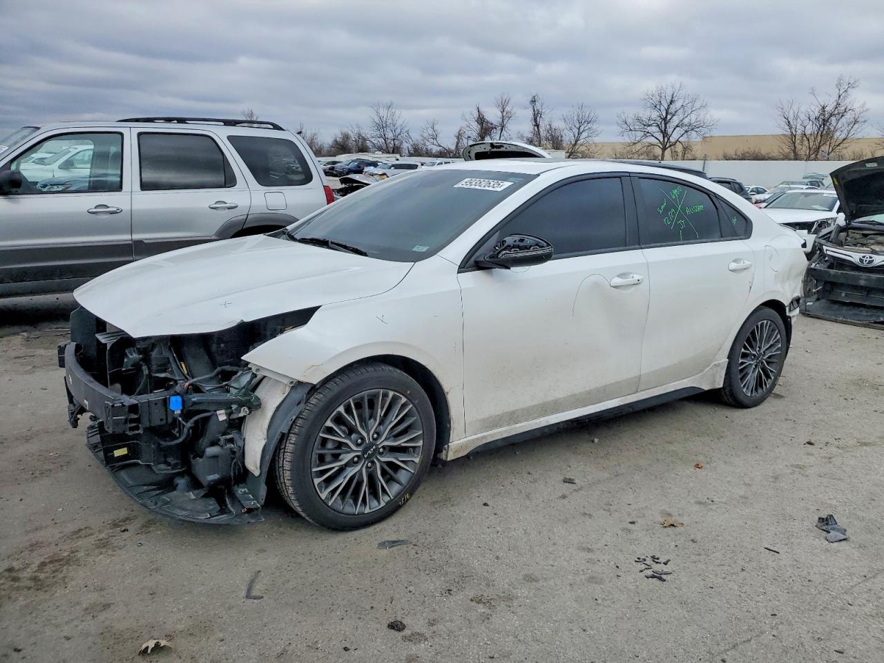 2023 KIA FORTE