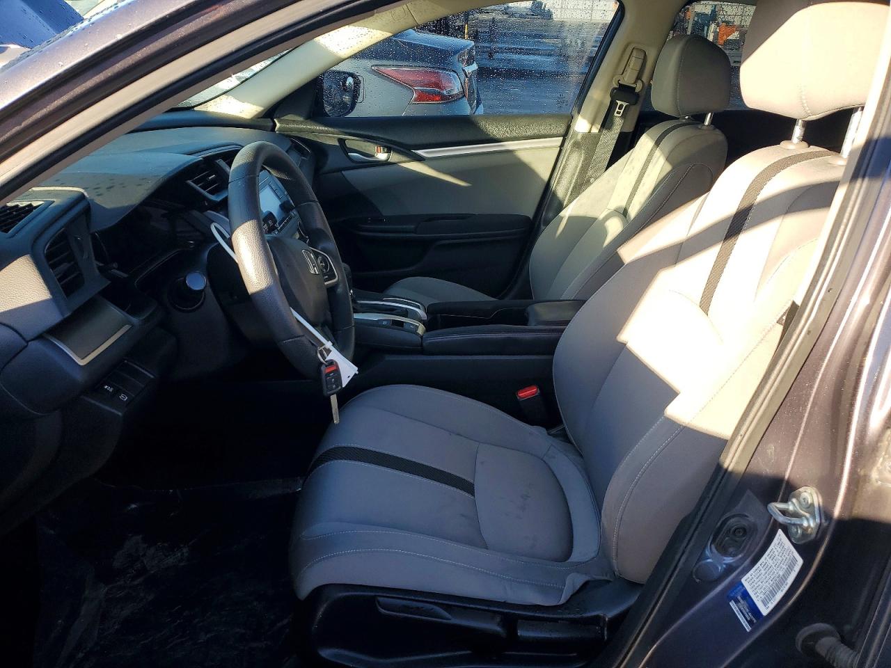 2017 HONDA CIVIC LX photo 7
