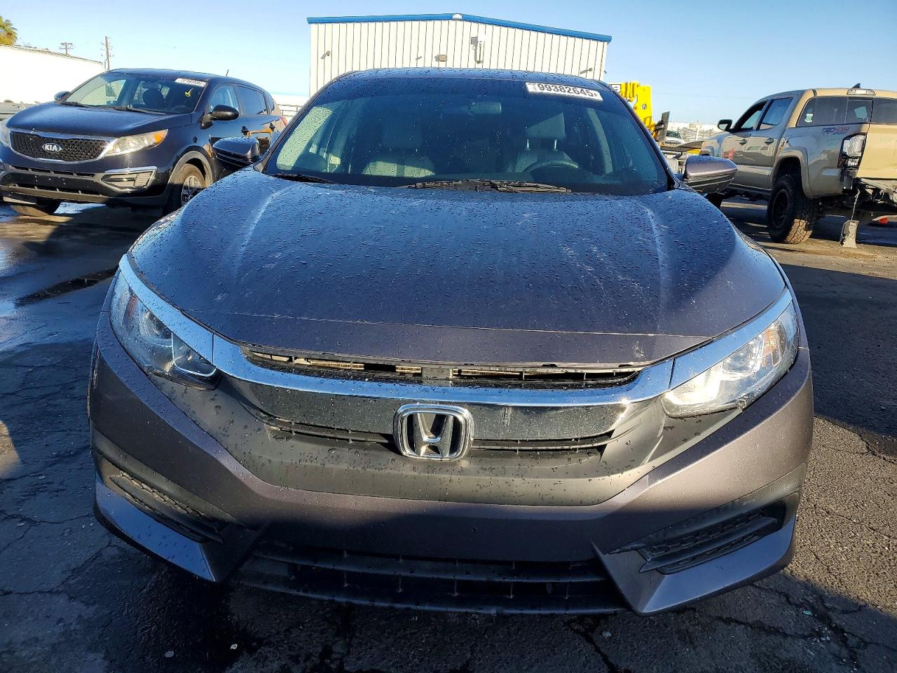 2017 HONDA CIVIC LX photo 5