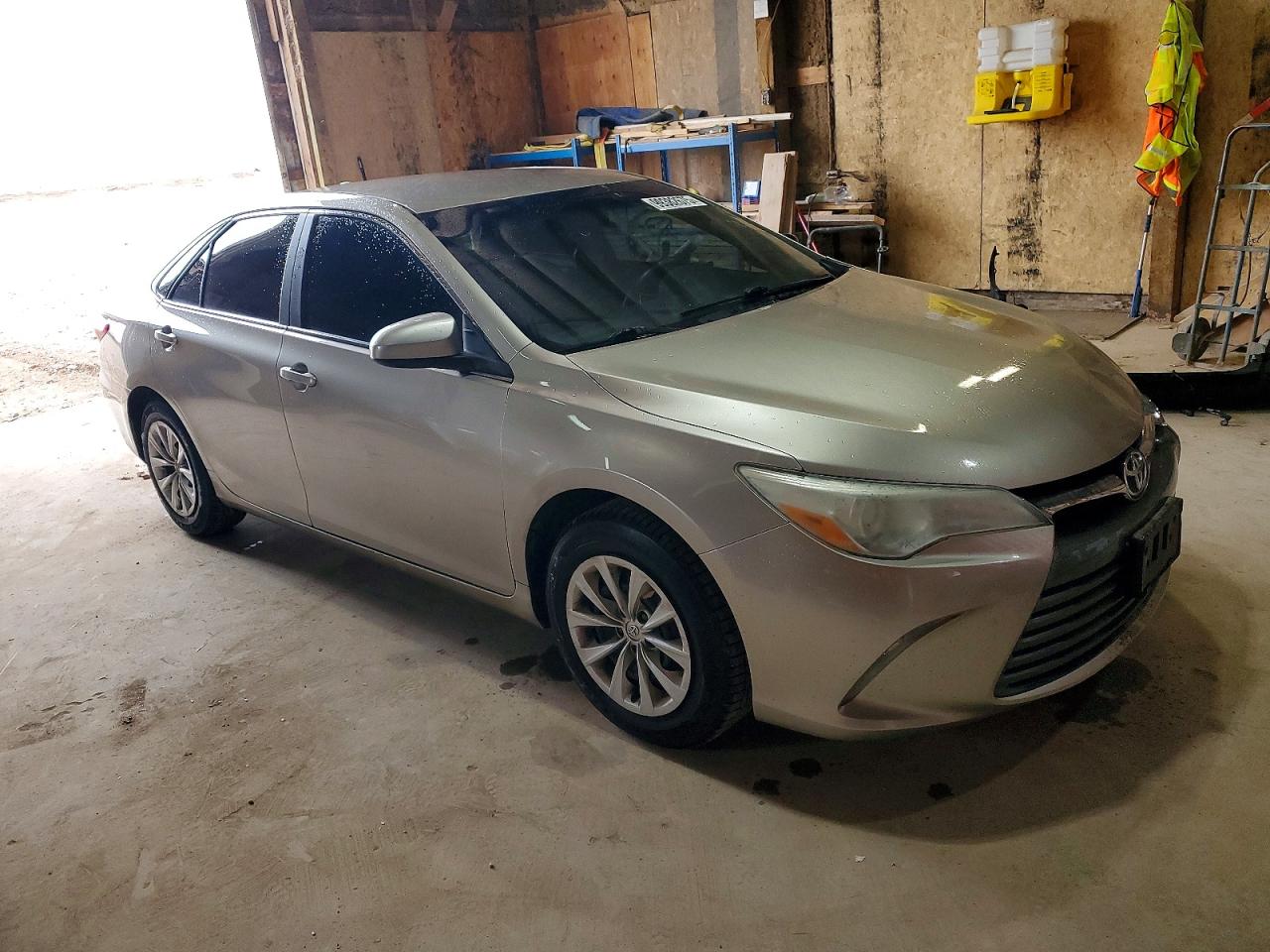 2015 TOYOTA CAMRY LE photo 10
