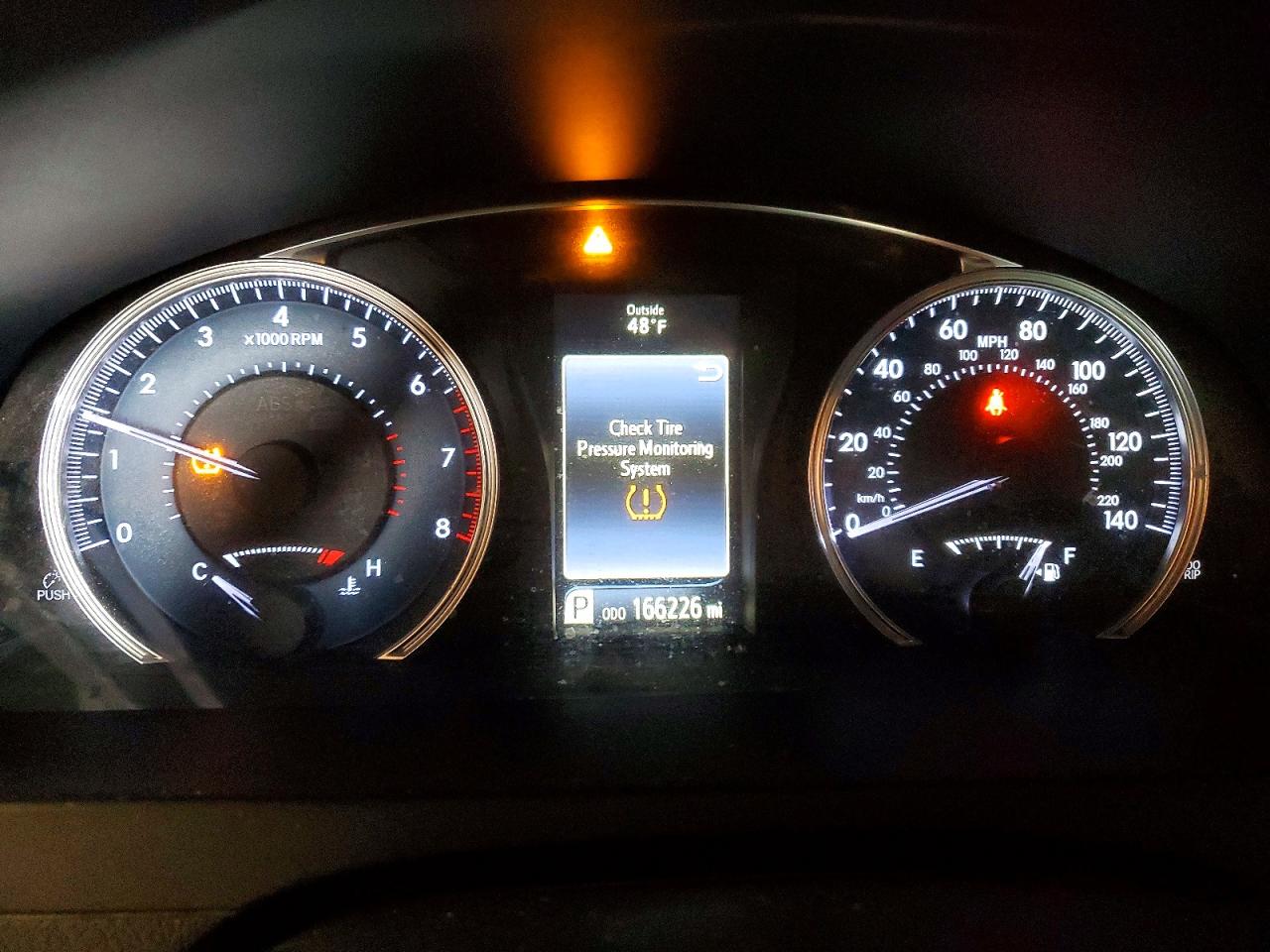 2015 TOYOTA CAMRY LE photo 25