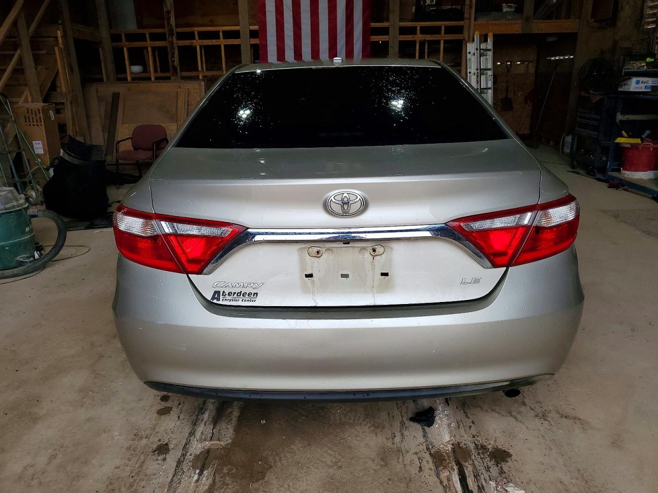 2015 TOYOTA CAMRY LE photo 16
