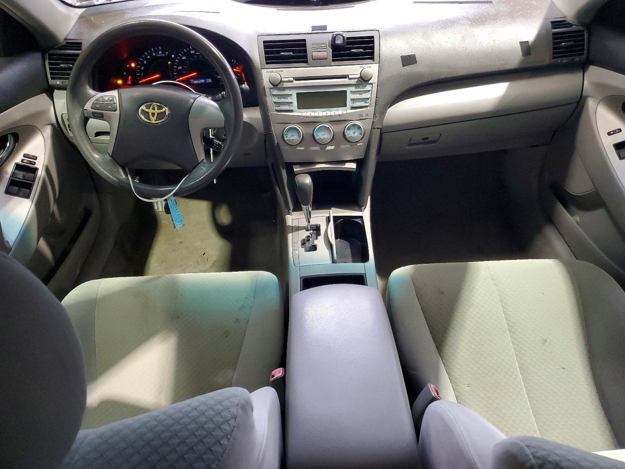 2009 TOYOTA CAMRY BASE photo 8