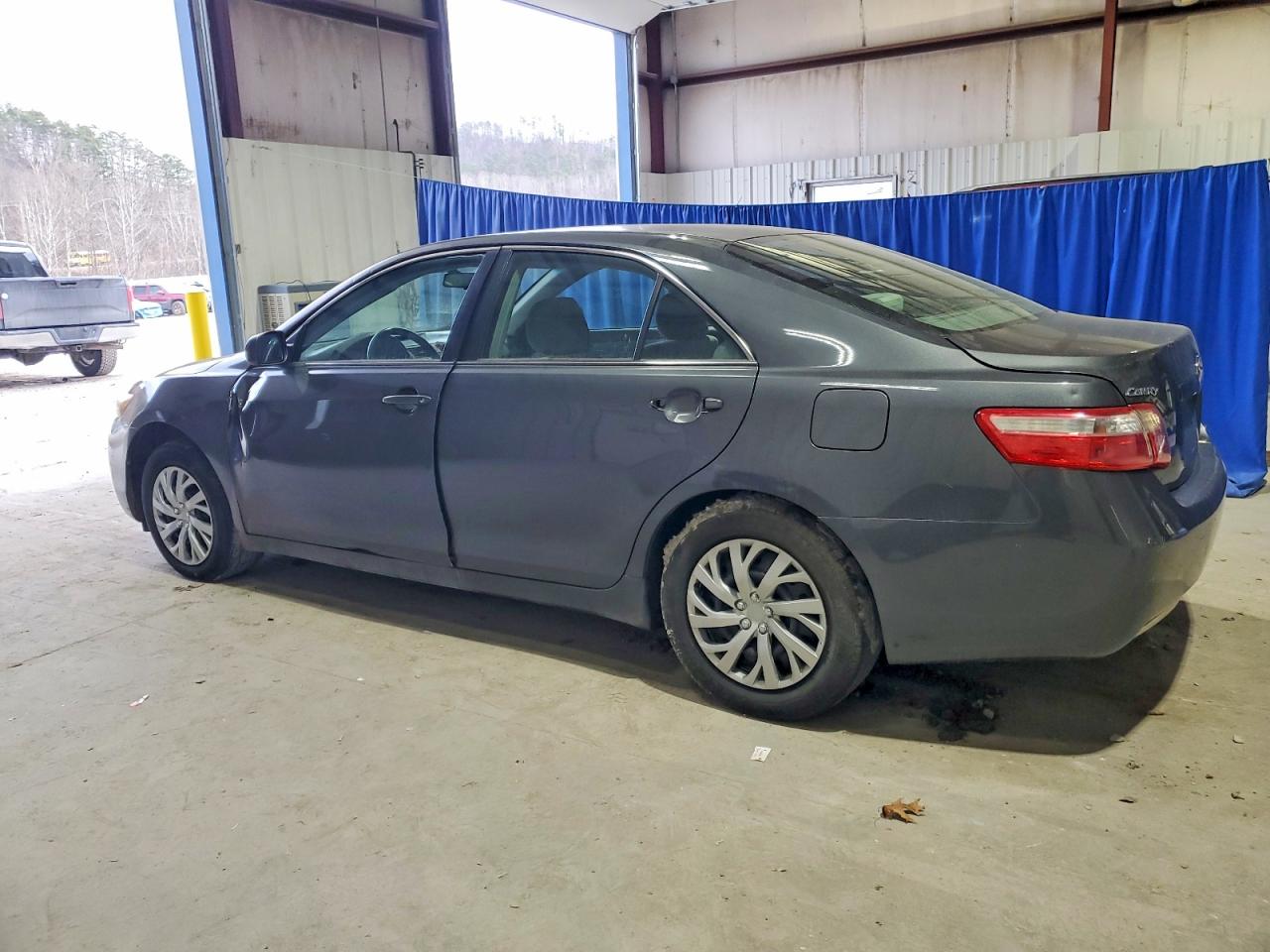 2009 TOYOTA CAMRY BASE photo 2