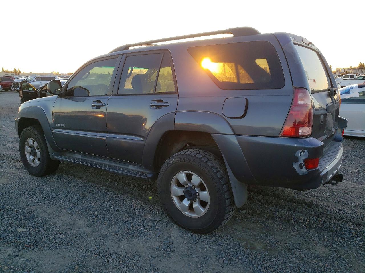 2003 TOYOTA 4RUNNER SR5 photo 2