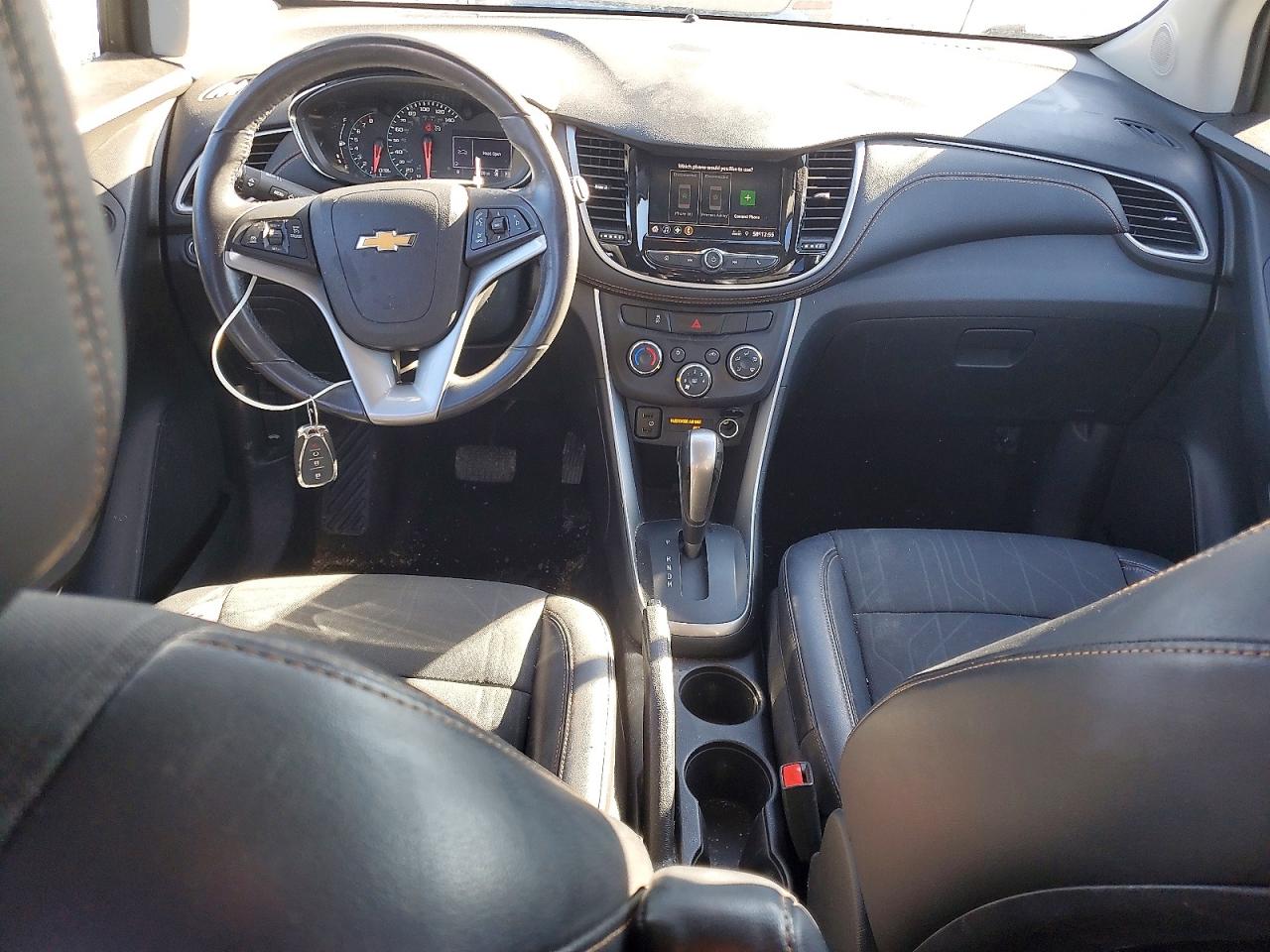 2020 CHEVROLET TRAX 1LT photo 8