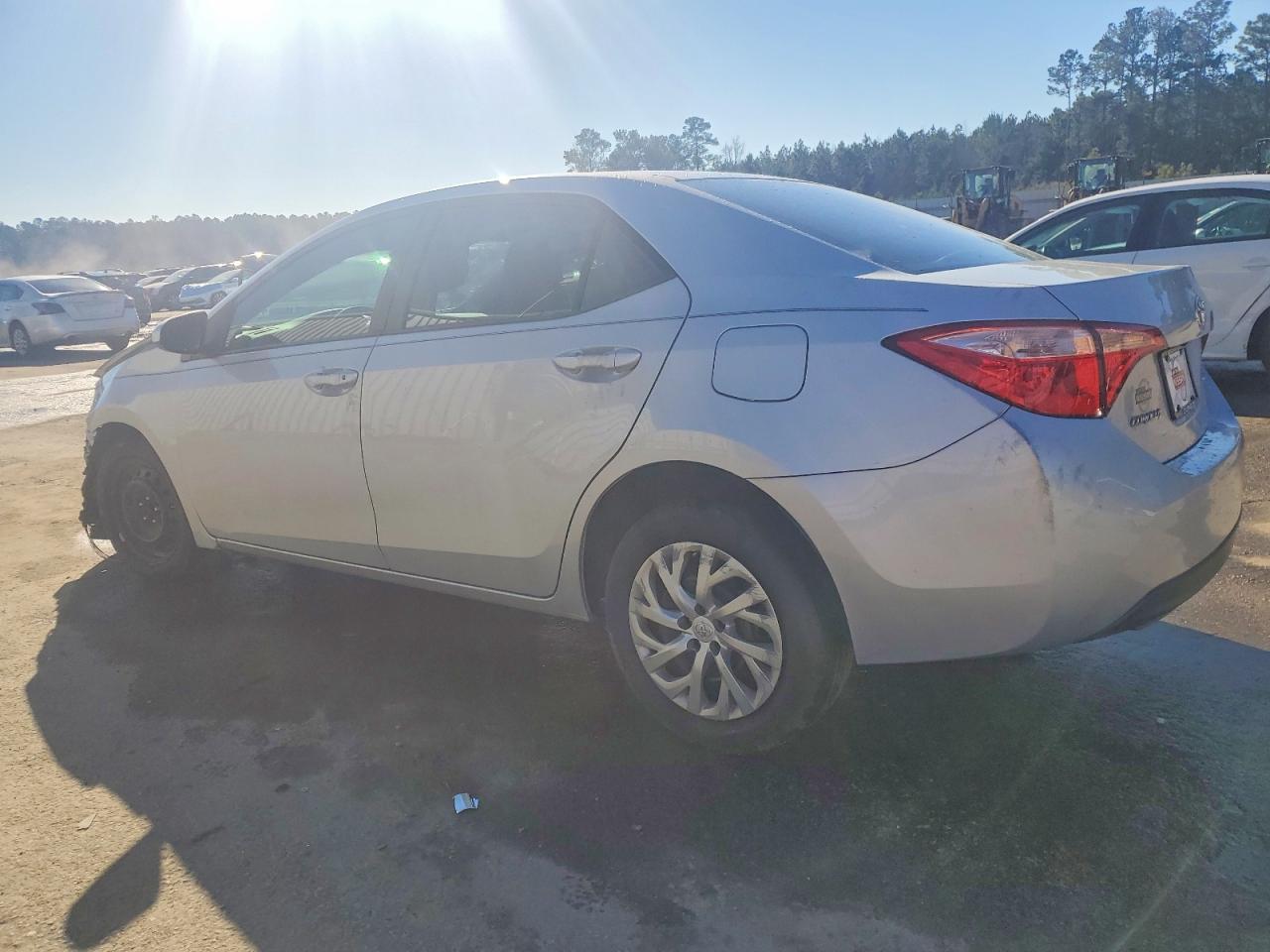 2019 TOYOTA COROLLA LE photo 4