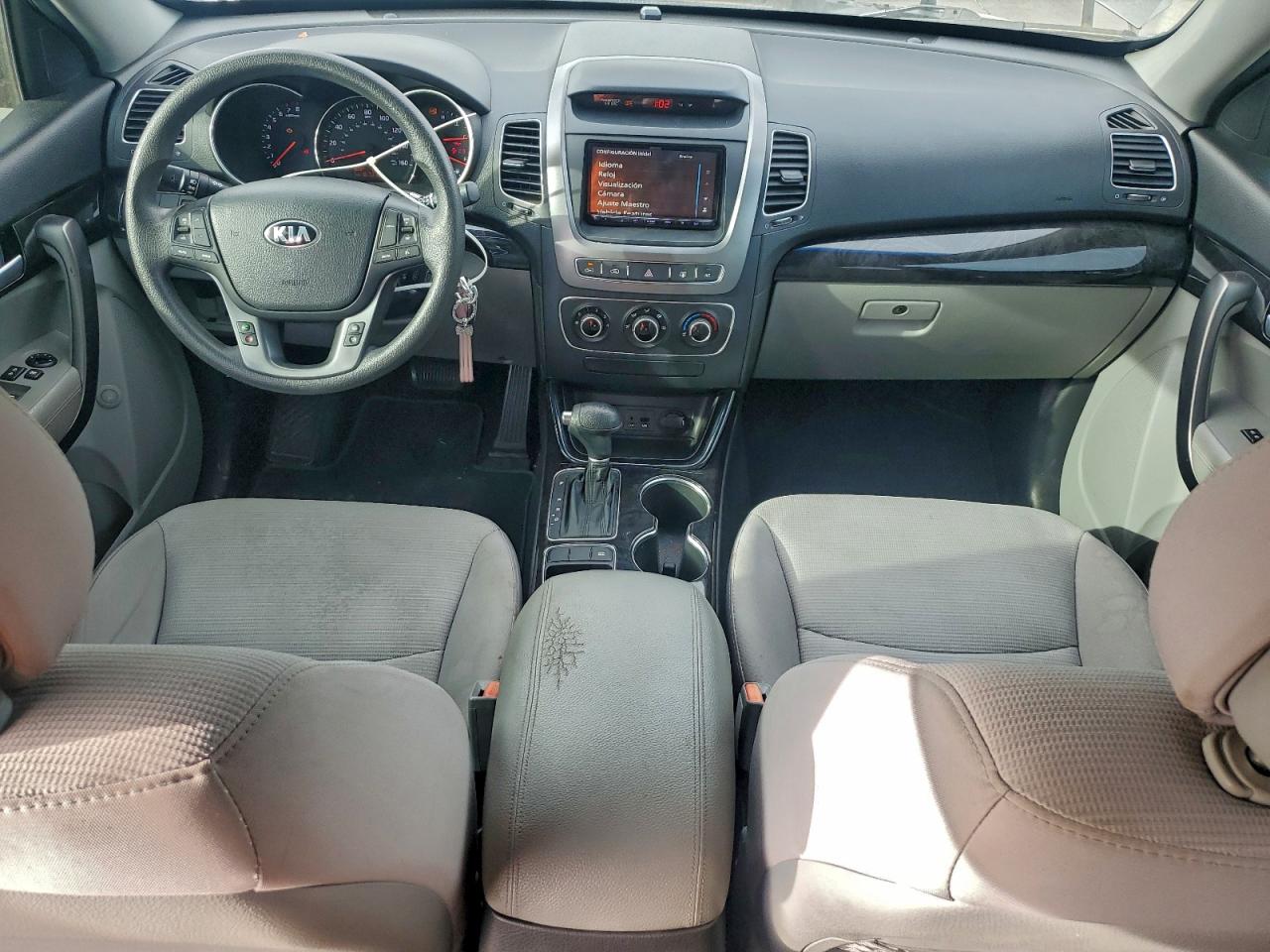 2014 KIA SORENTO LX photo 8