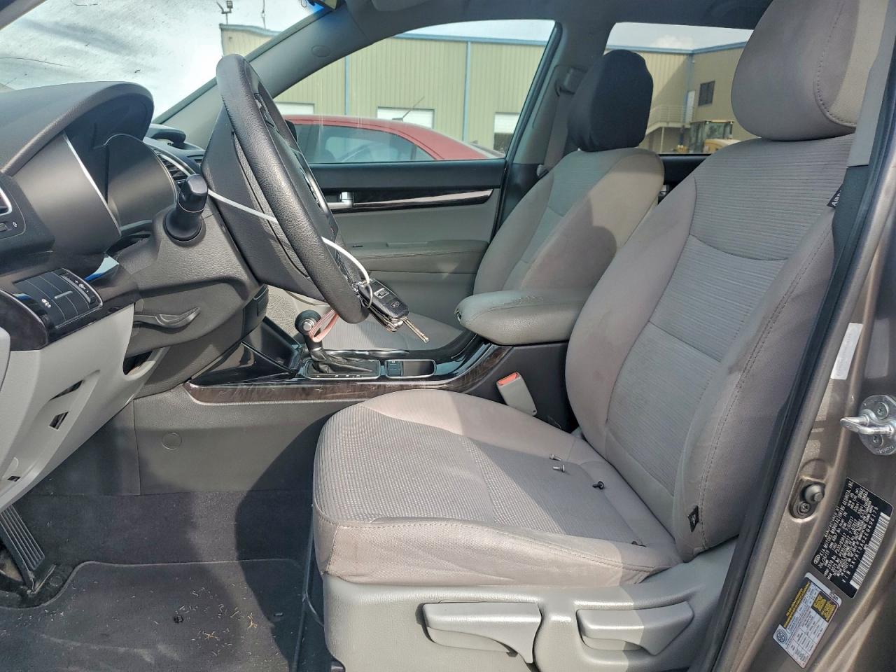 2014 KIA SORENTO LX photo 7