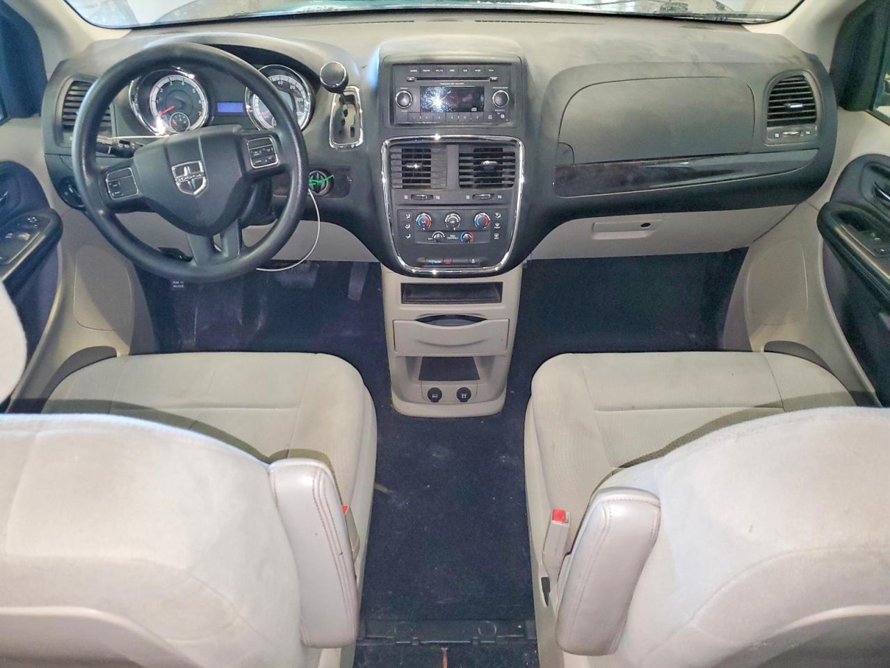 2013 DODGE GRAND CARAVAN SE photo 8