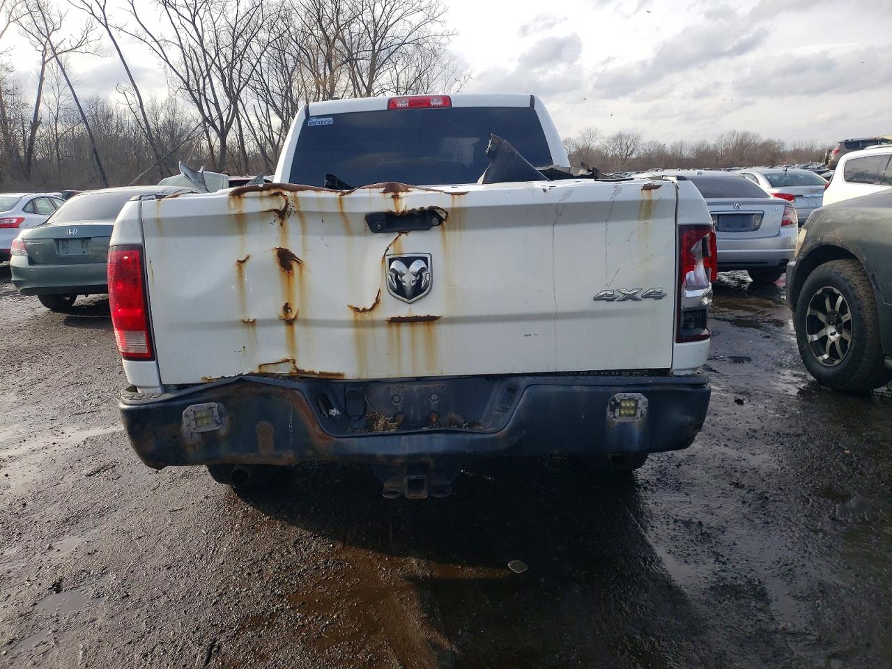 2015 RAM 1500 ST photo 6