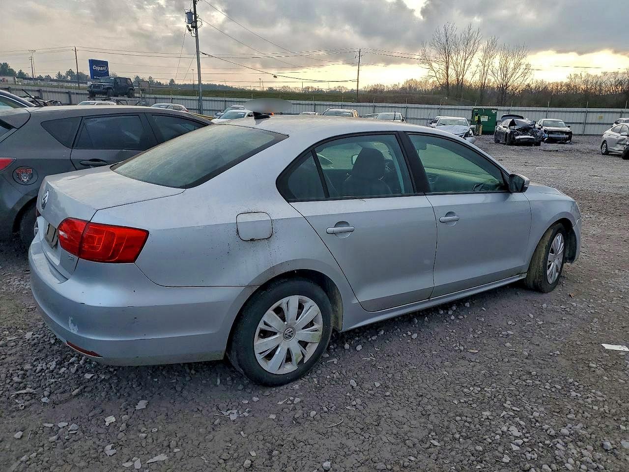 2014 VOLKSWAGEN JETTA SE photo 3