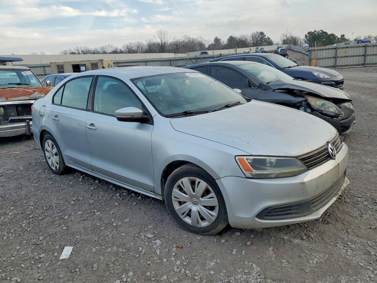 2014 VOLKSWAGEN JETTA SE photo 4