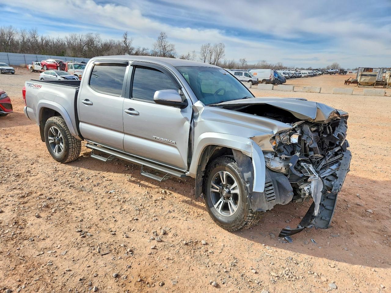2017 TOYOTA TACOMA DOUBLE CAB photo 4
