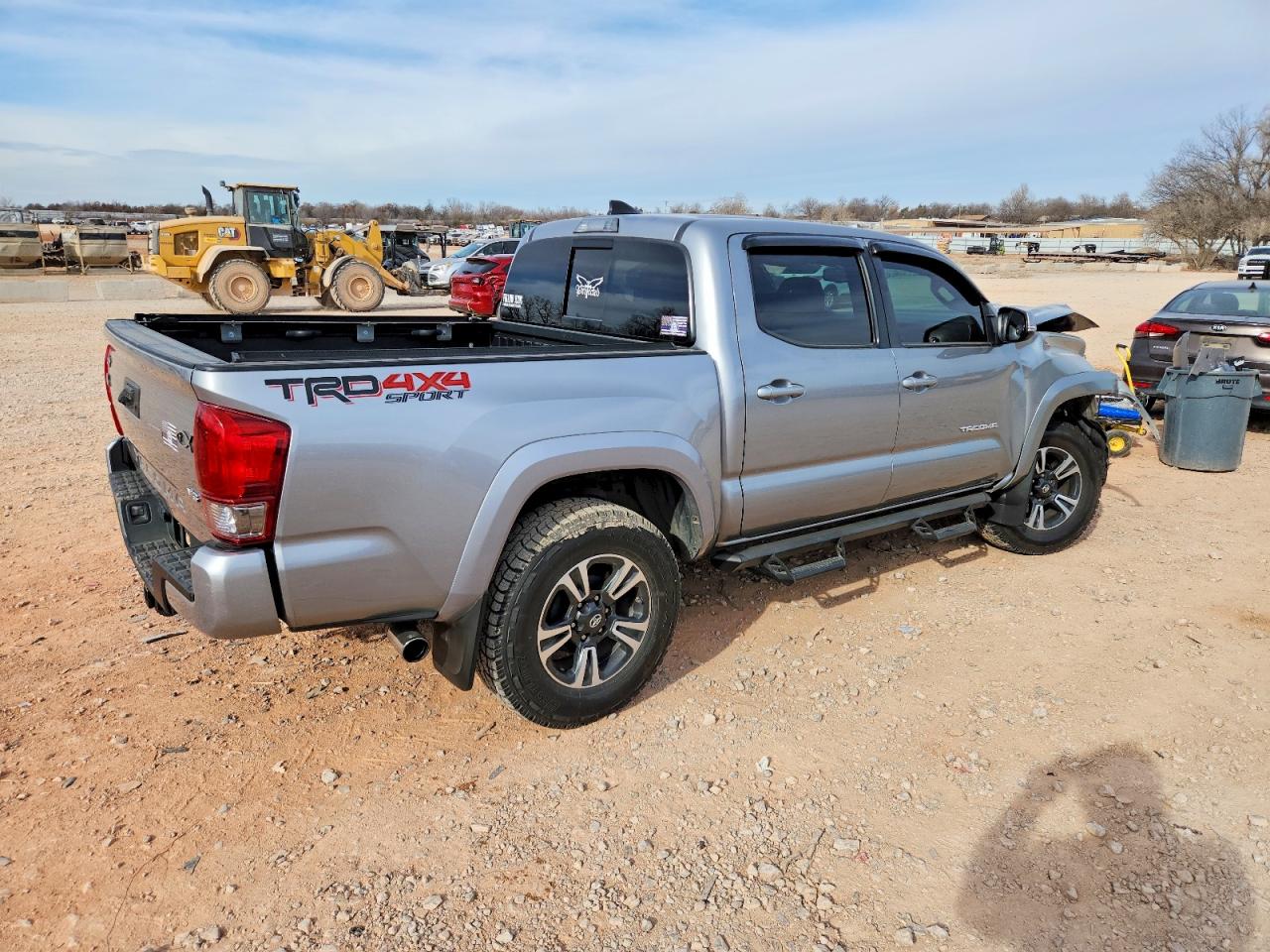2017 TOYOTA TACOMA DOUBLE CAB photo 3