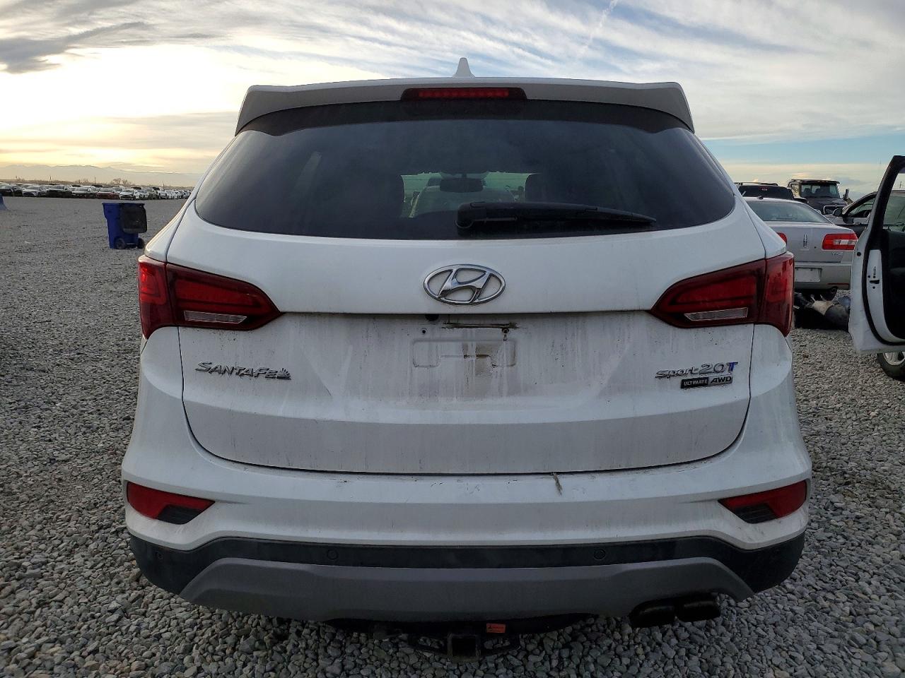 2017 HYUNDAI SANTA FE SPORT photo 6