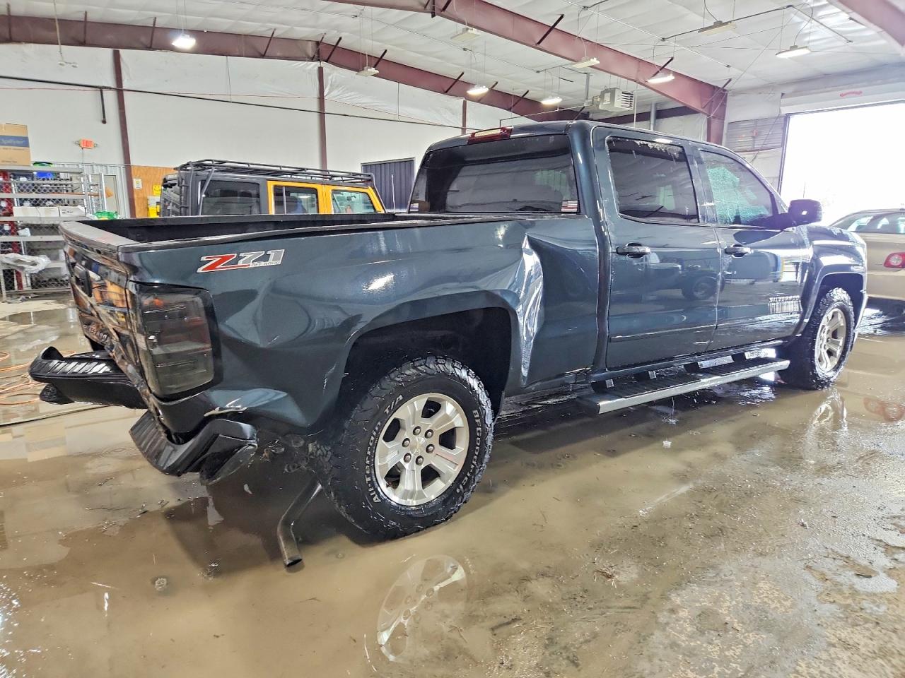 2017 CHEVROLET SILVERADO K1500 LT photo 3