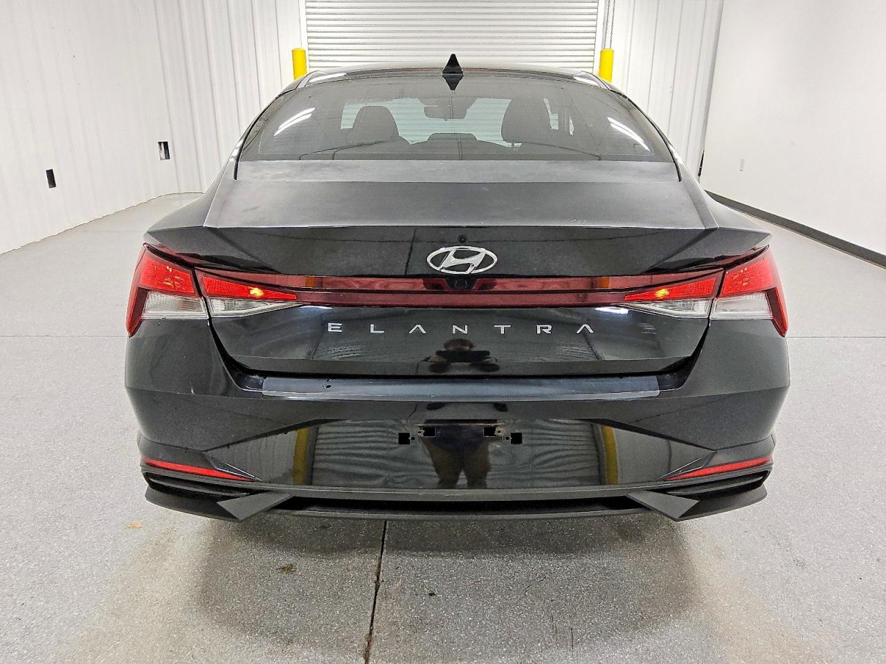 2021 HYUNDAI ELANTRA SEL photo 6