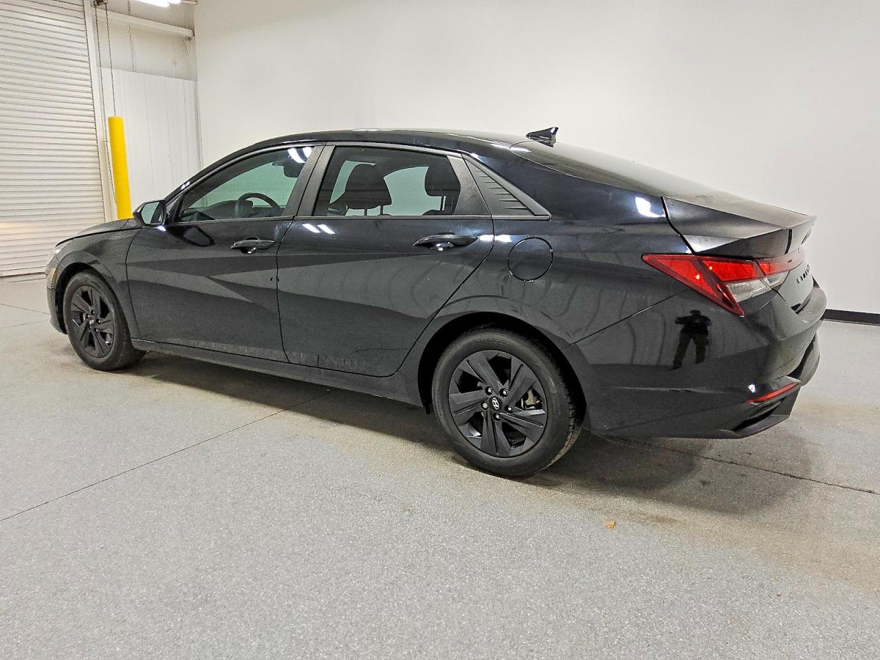 2021 HYUNDAI ELANTRA SEL photo 2