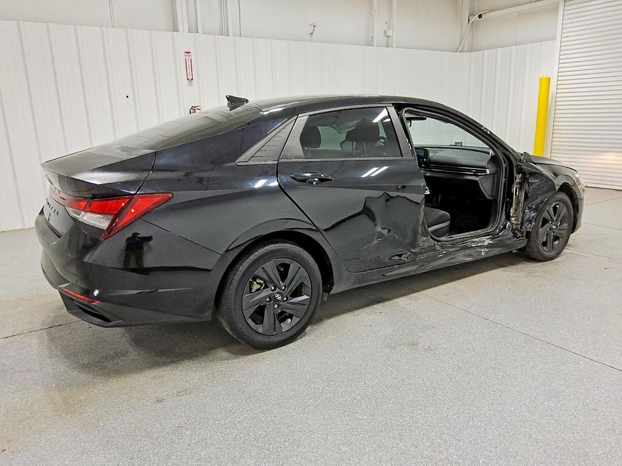 2021 HYUNDAI ELANTRA SEL photo 3