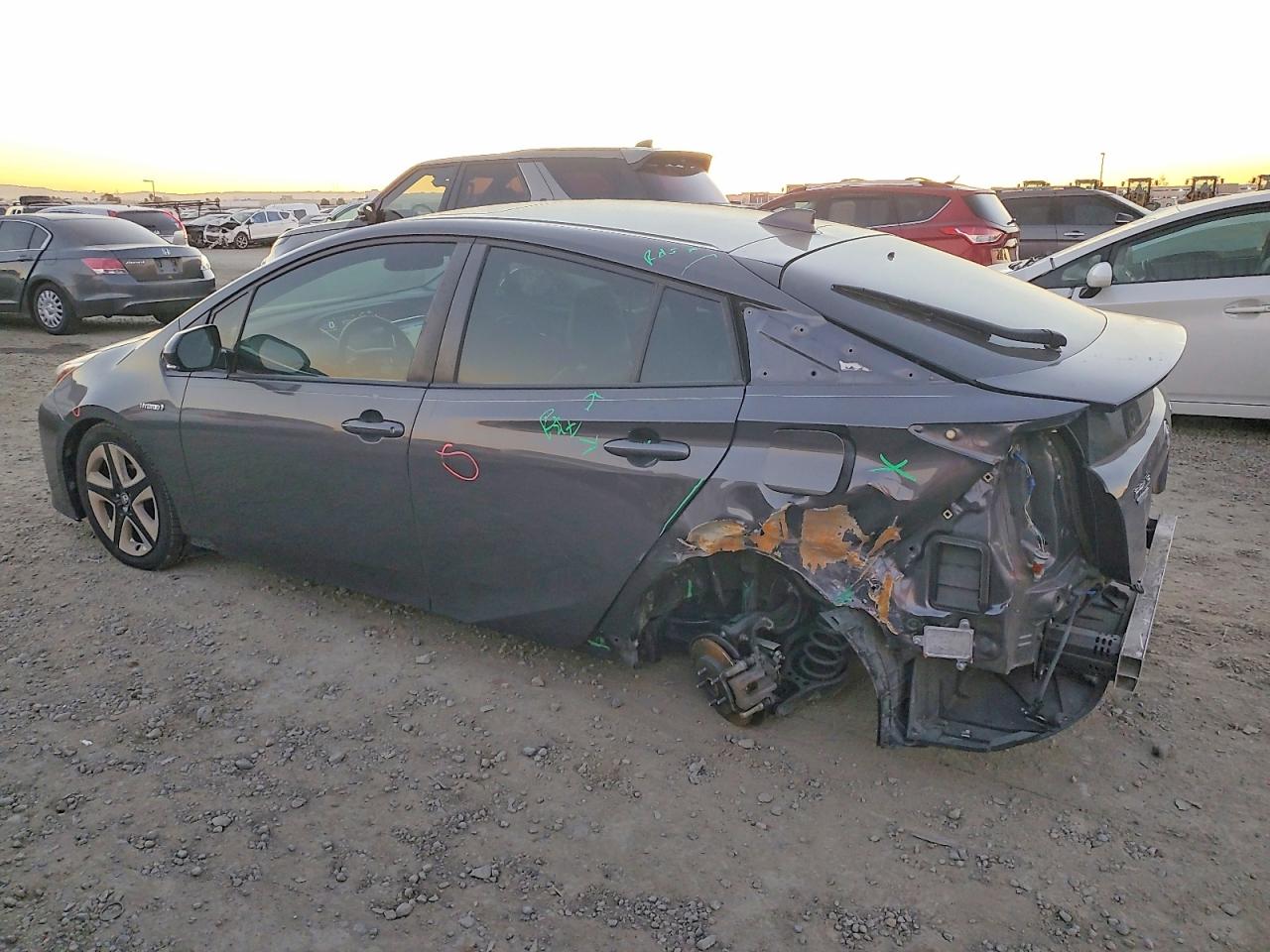 2018 TOYOTA PRIUS photo 2