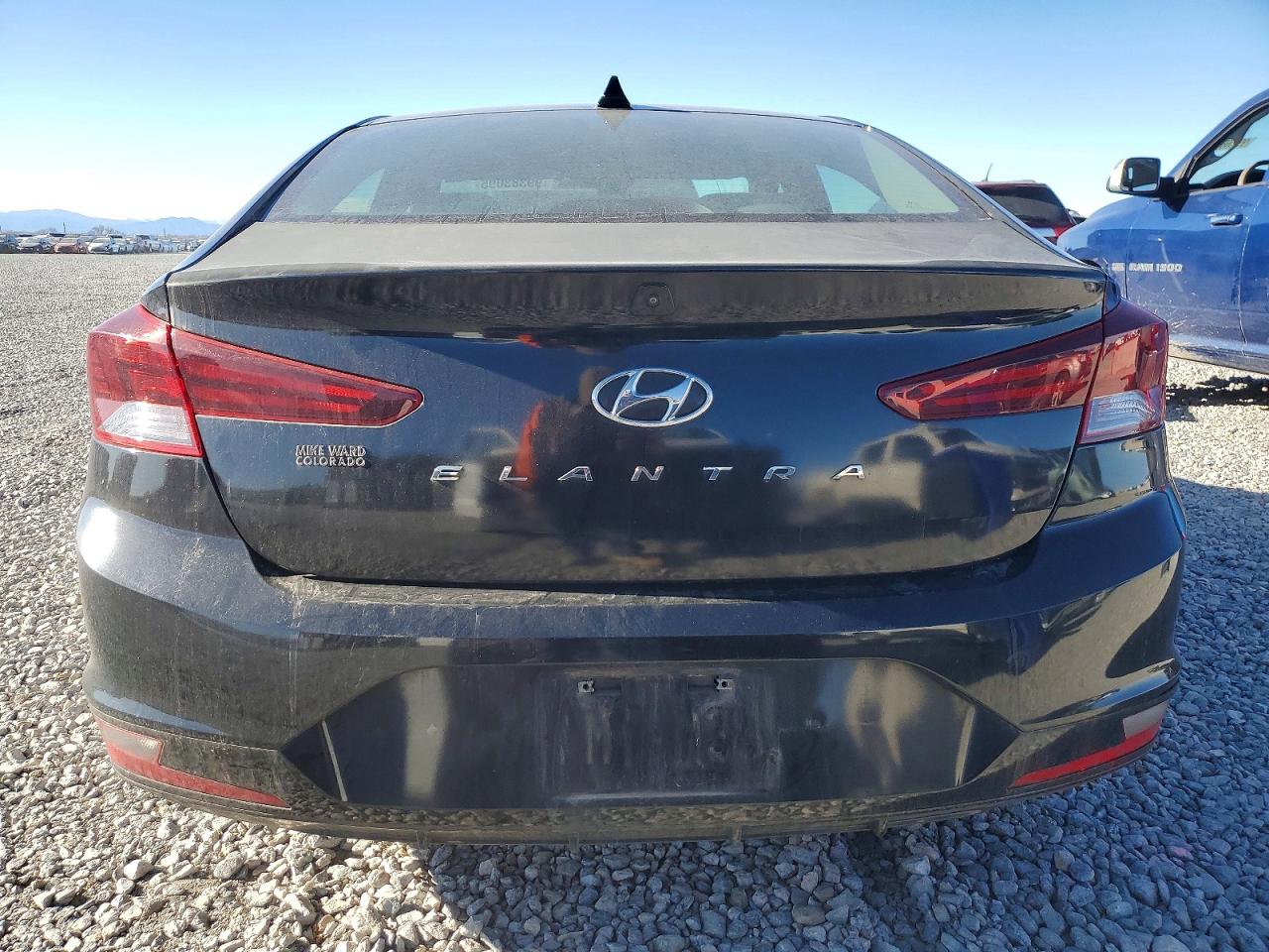 2019 HYUNDAI ELANTRA SEL photo 6
