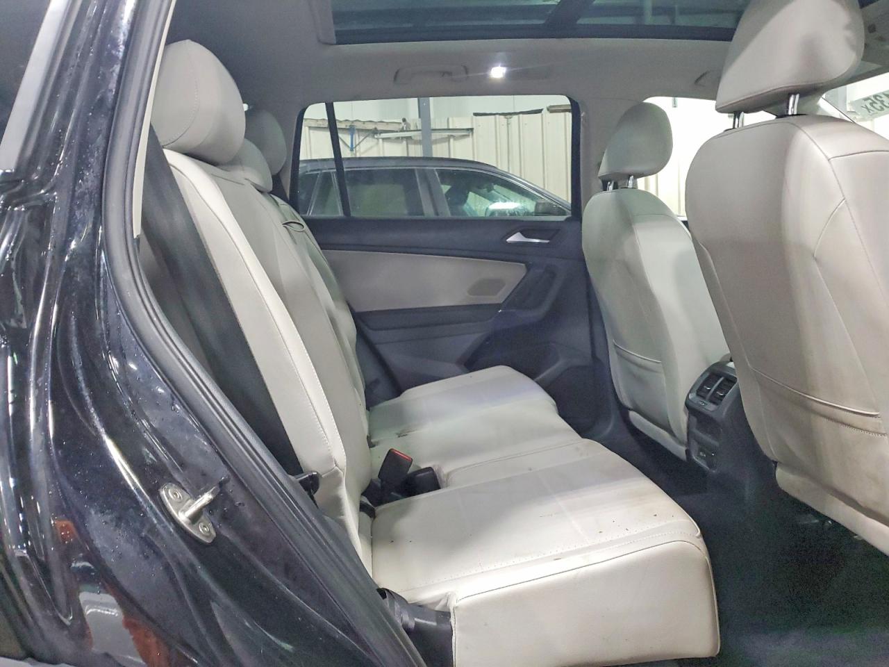 2020 VOLKSWAGEN TIGUAN SE photo 11