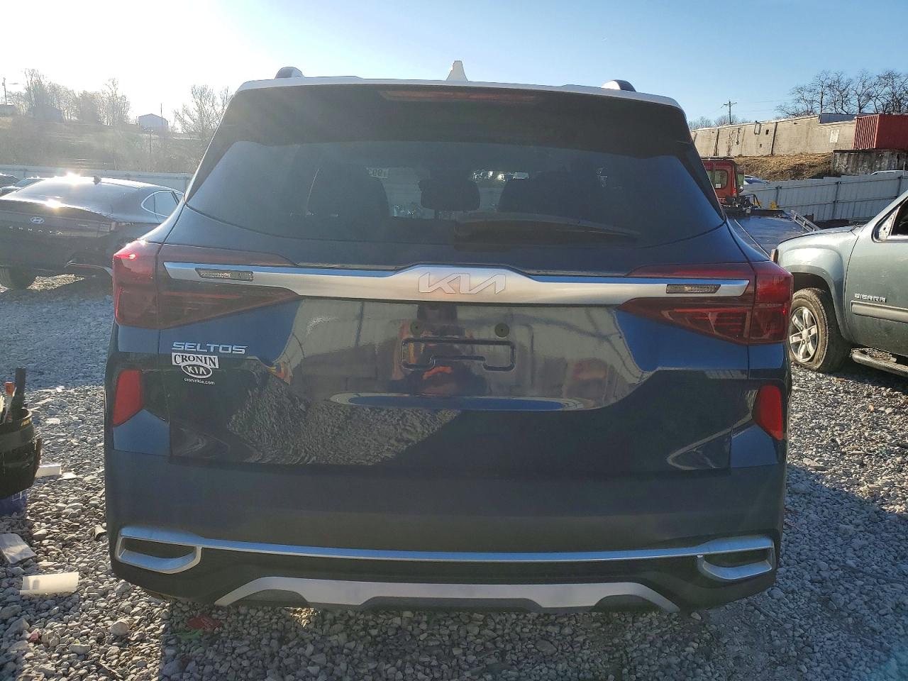 2023 KIA SELTOS NIGHTFALL photo 6