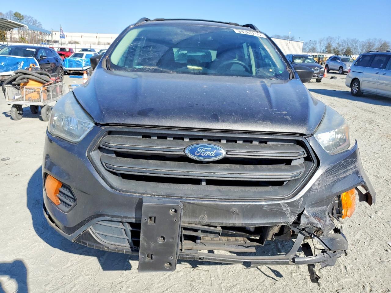 2017 FORD ESCAPE S photo 5