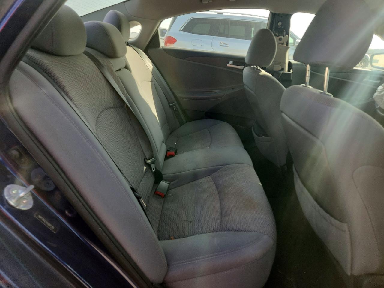 2014 HYUNDAI SONATA GLS photo 10