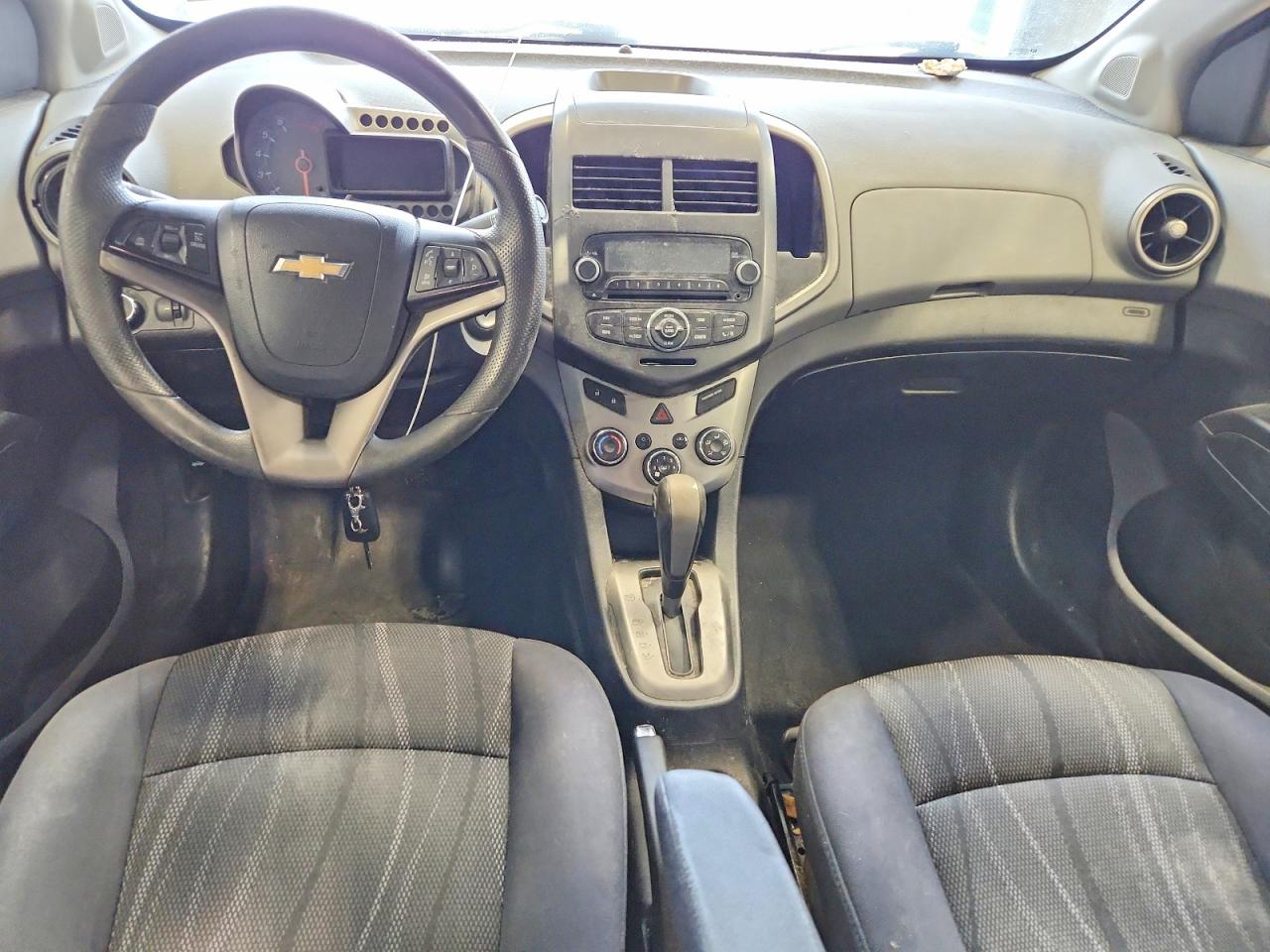 2014 CHEVROLET SONIC LT photo 8