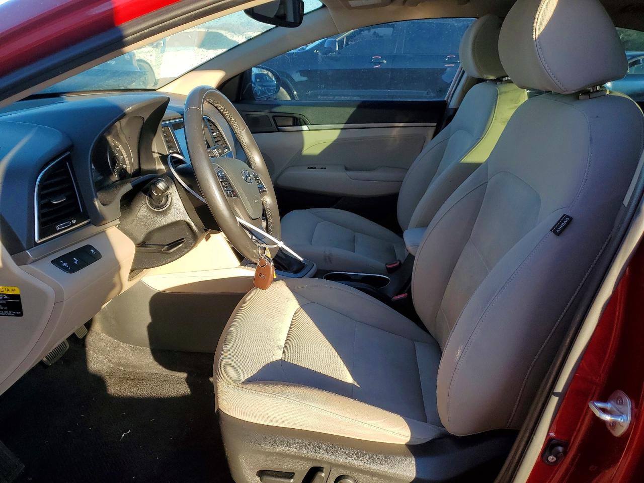 2017 HYUNDAI ELANTRA SE photo 7