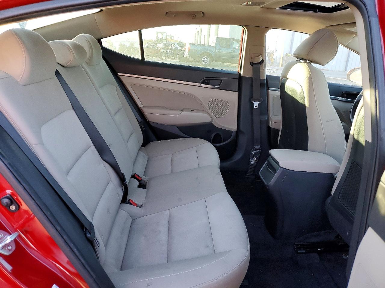 2017 HYUNDAI ELANTRA SE photo 10