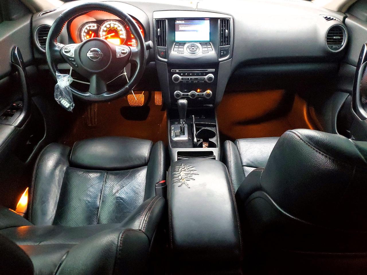 2011 NISSAN MAXIMA S photo 8