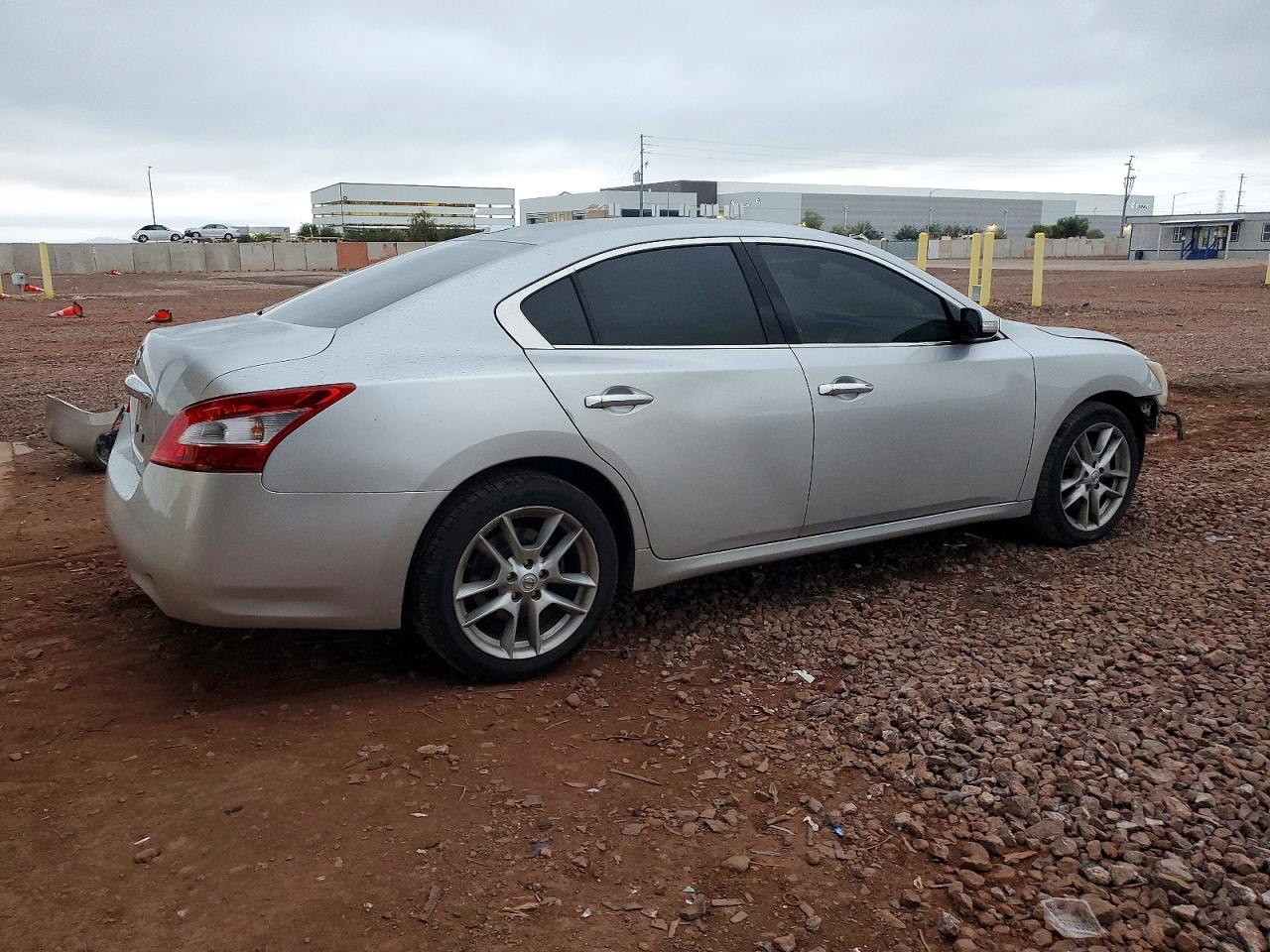 2011 NISSAN MAXIMA S photo 3