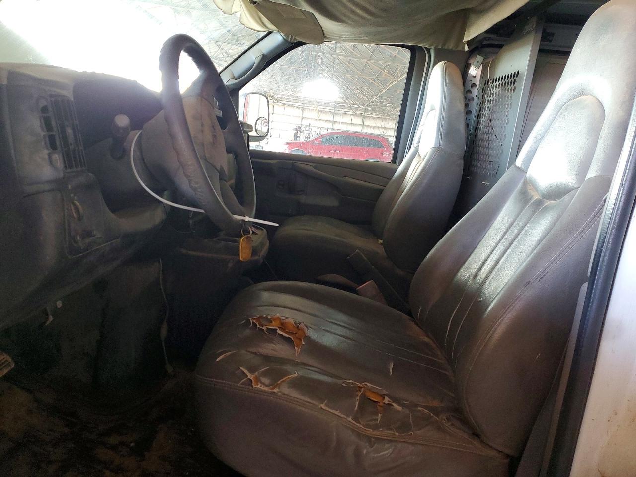 2007 GMC SAVANA G2500 photo 7