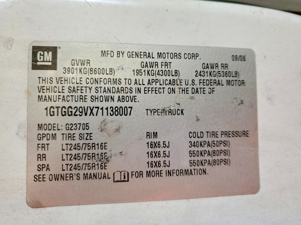 2007 GMC SAVANA G2500 photo 12