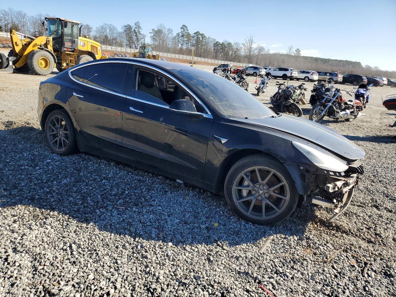 2019 TESLA MODEL 3 photo 4
