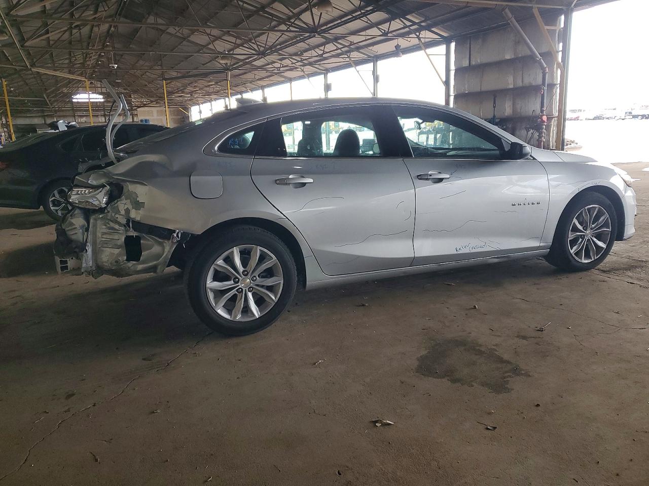 2022 CHEVROLET MALIBU LT photo 3
