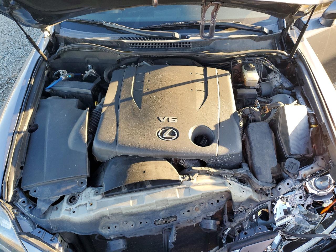 2012 LEXUS IS 250 photo 11