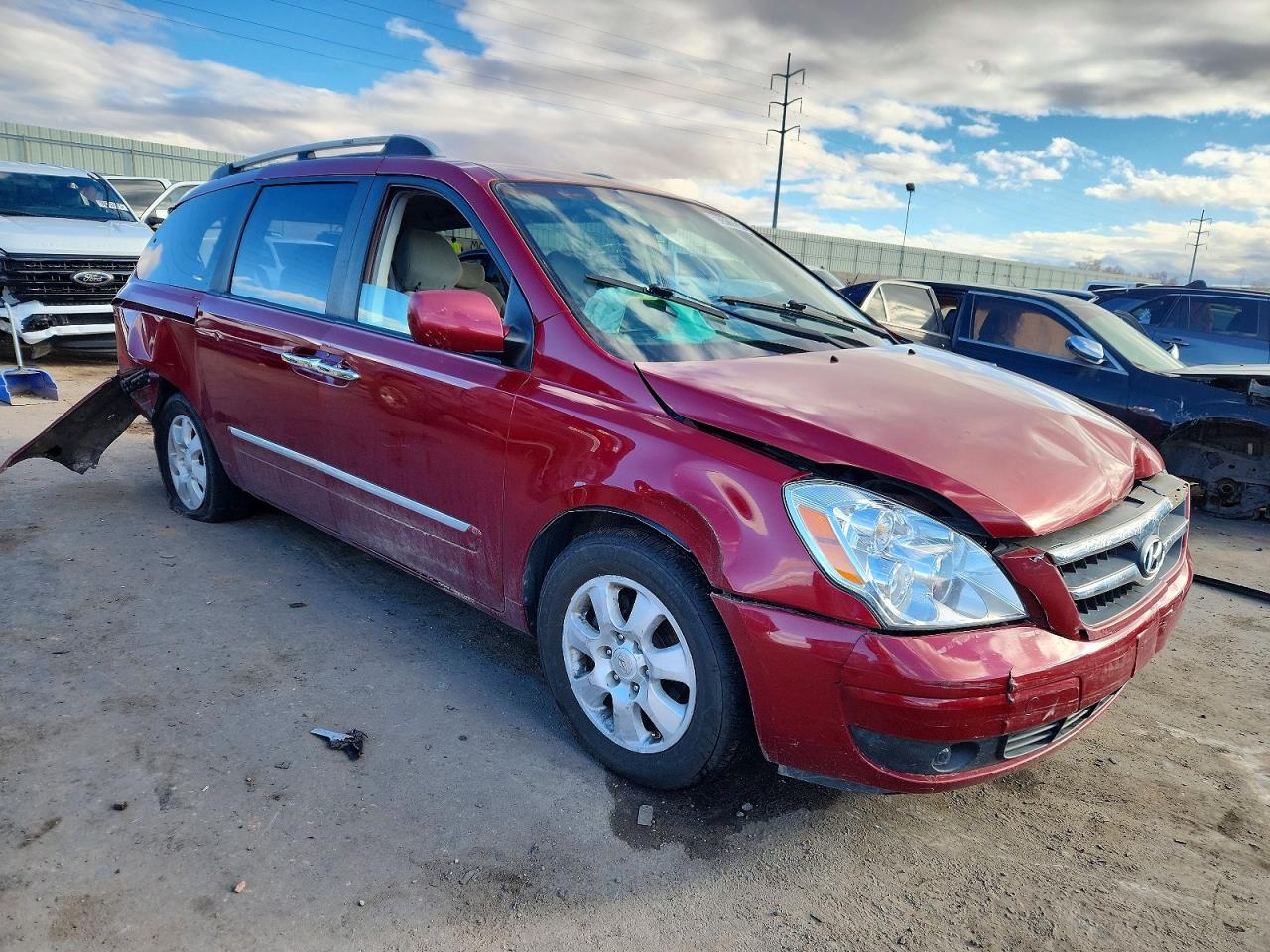 2007 HYUNDAI ENTOURAGE GLS photo 4