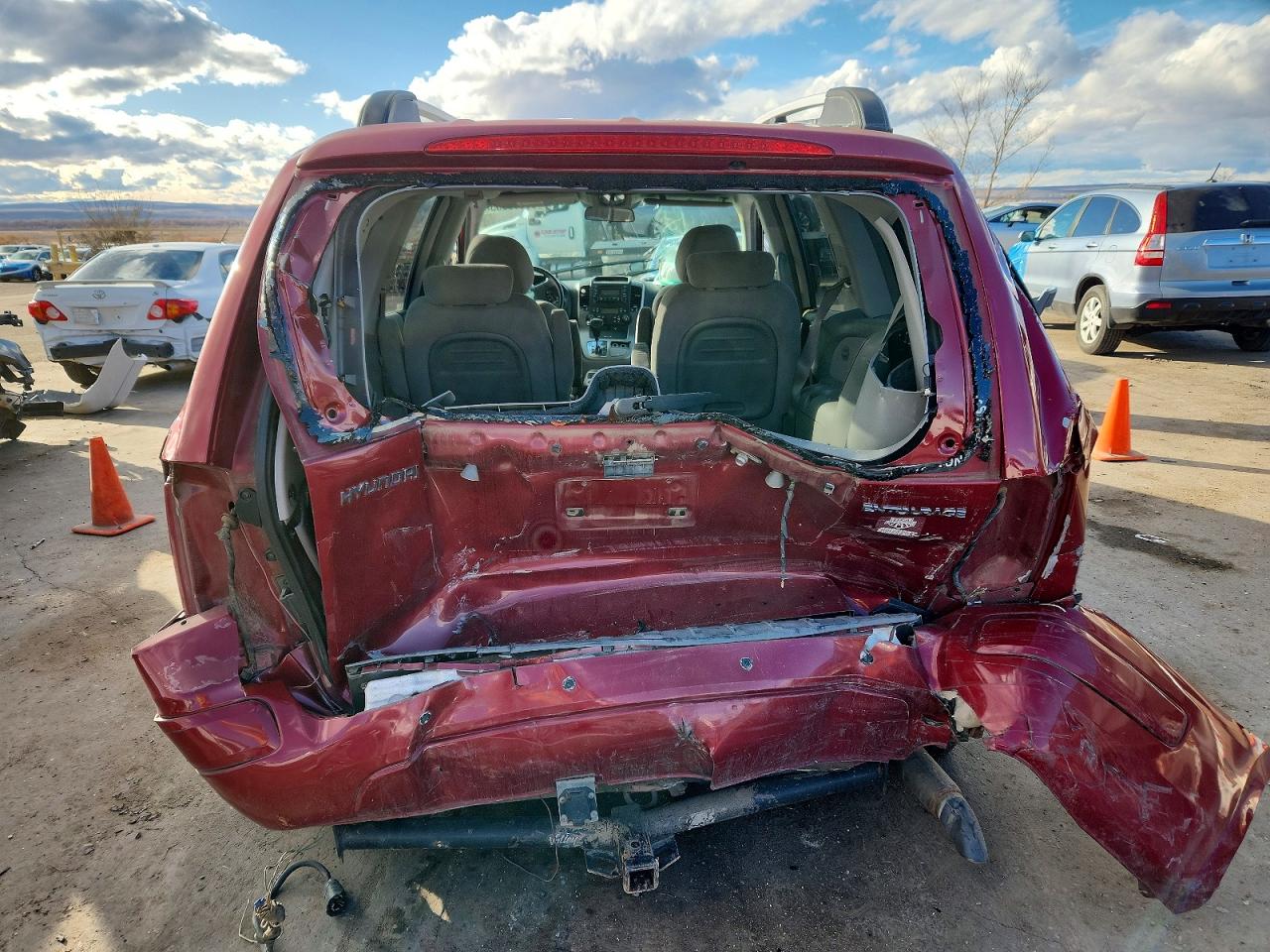 2007 HYUNDAI ENTOURAGE GLS photo 6
