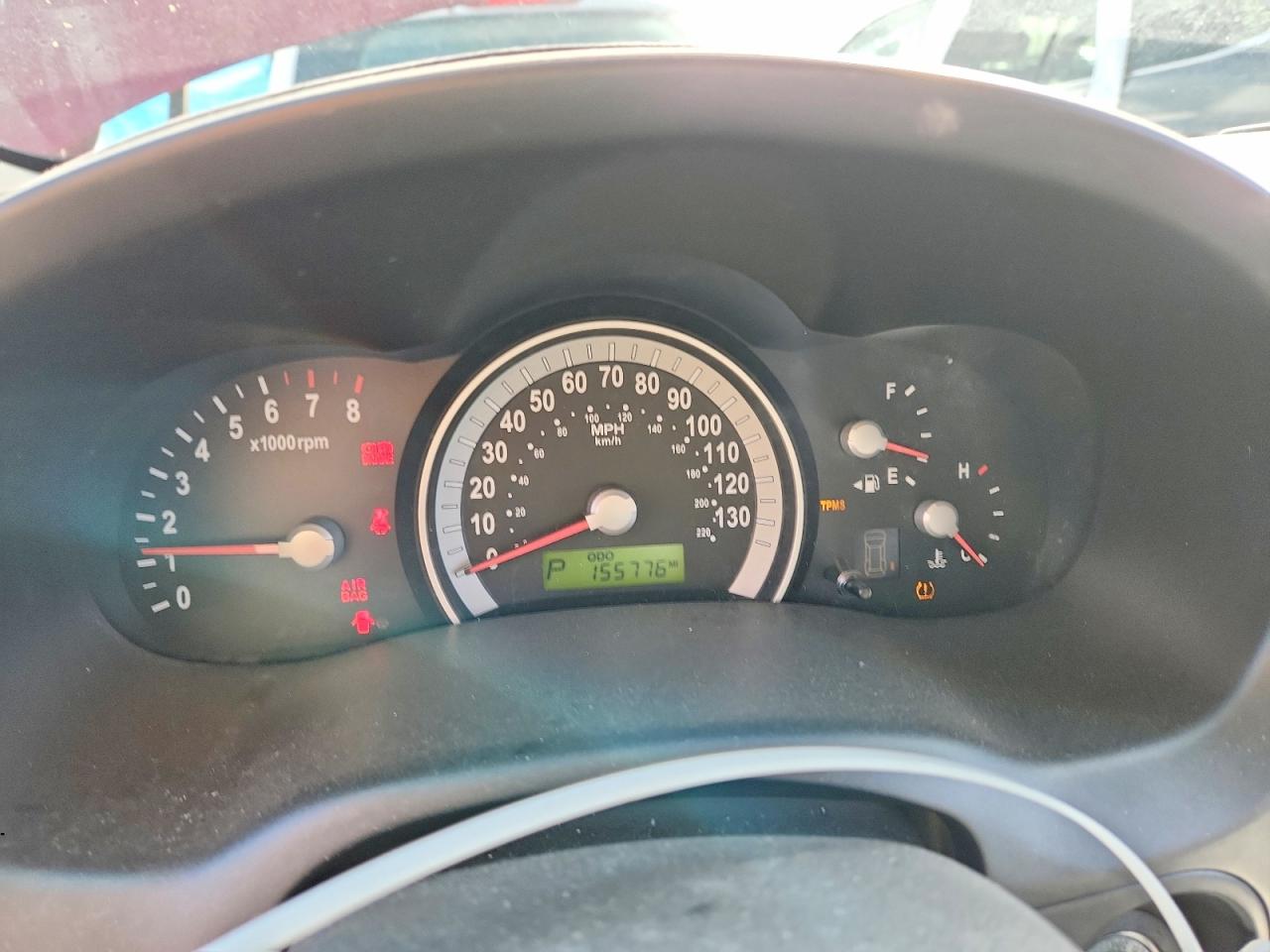 2007 HYUNDAI ENTOURAGE GLS photo 9