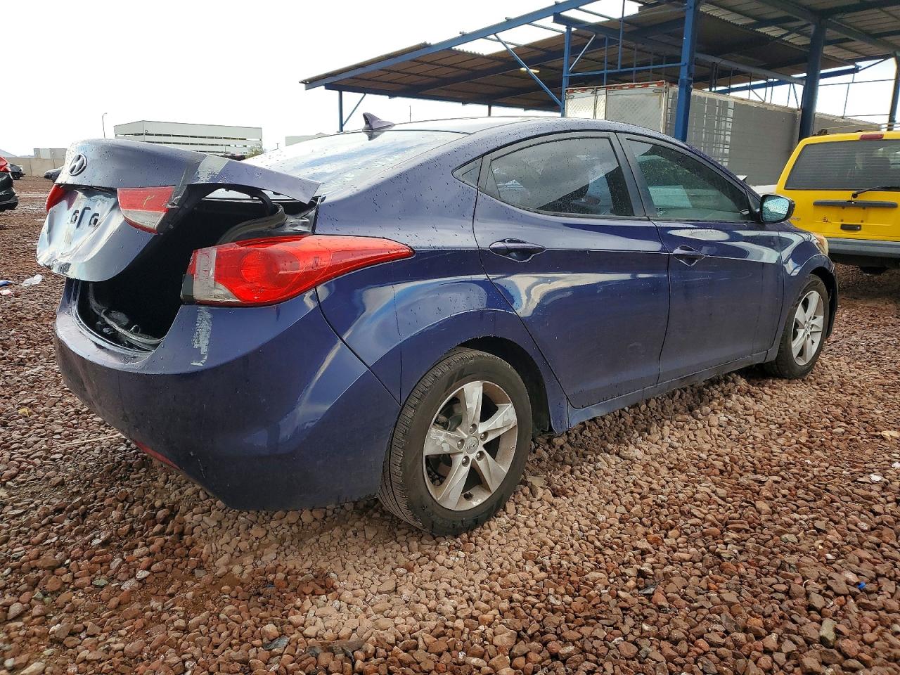 2013 HYUNDAI ELANTRA GLS photo 5