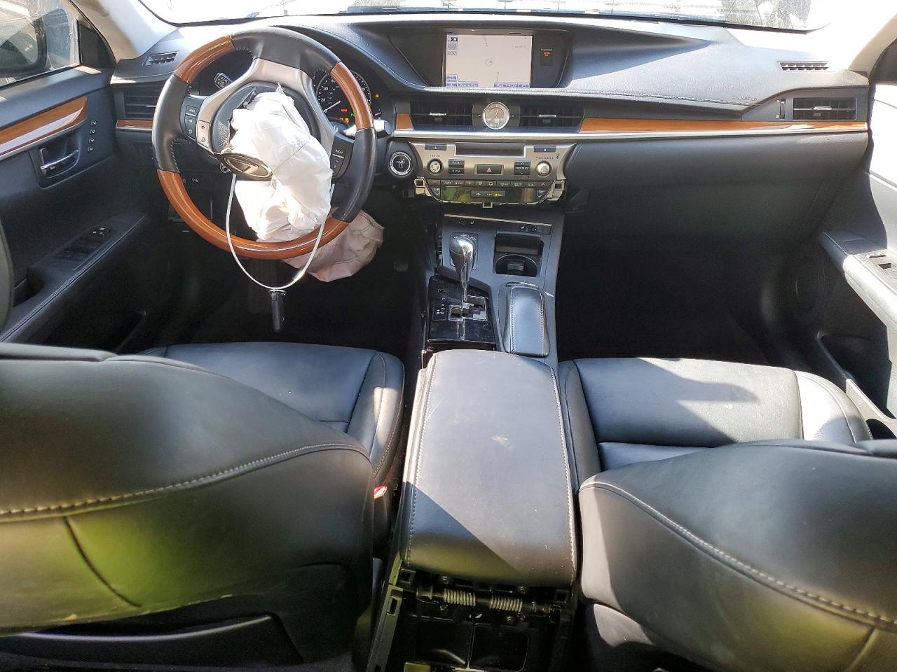 2013 LEXUS ES 300H photo 8