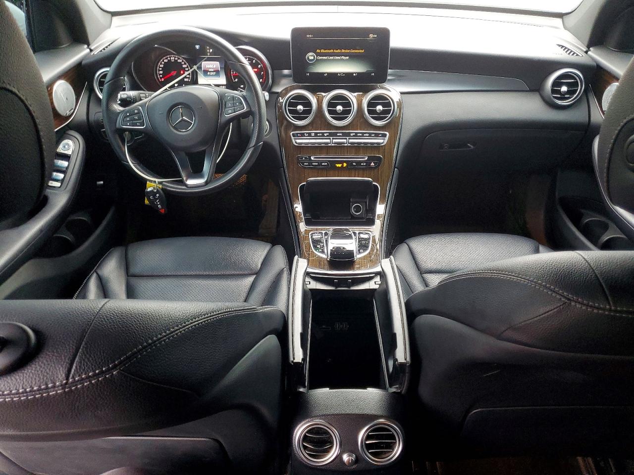 2017 MERCEDES-BENZ GLC 300 4MATIC photo 8