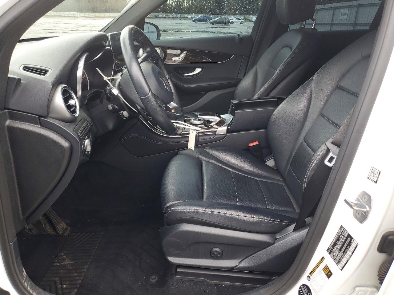 2017 MERCEDES-BENZ GLC 300 4MATIC photo 7