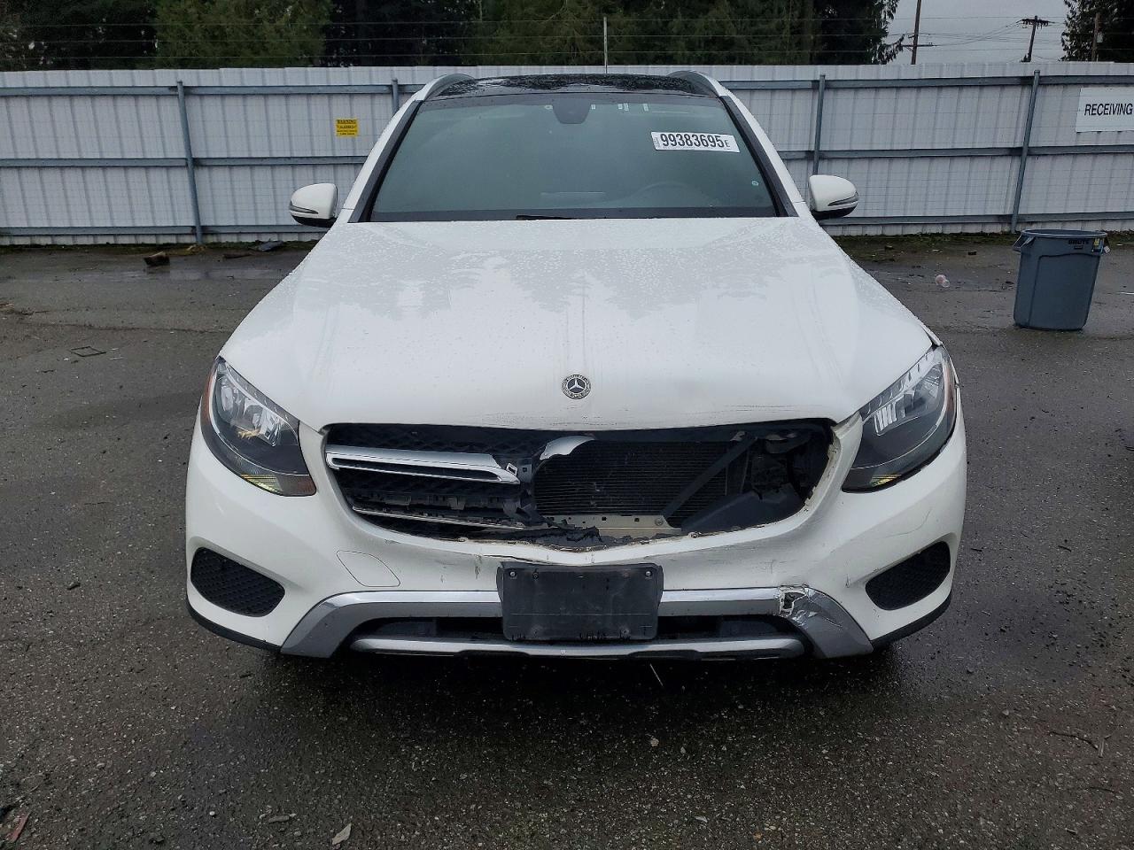 2017 MERCEDES-BENZ GLC 300 4MATIC photo 5