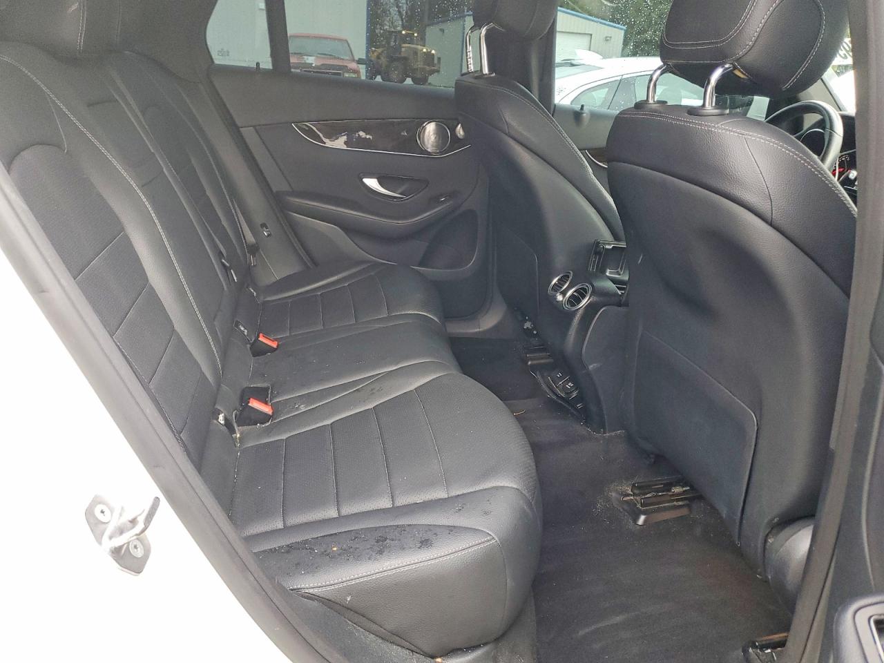 2017 MERCEDES-BENZ GLC 300 4MATIC photo 11
